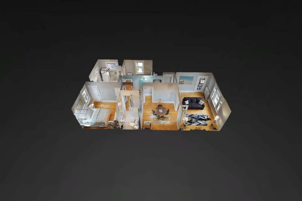 Bright, Clean, Private. In The Heart Of Downtown! Parking, Wi-Fi And Netflix Included Apartamento Ottawa Exterior foto